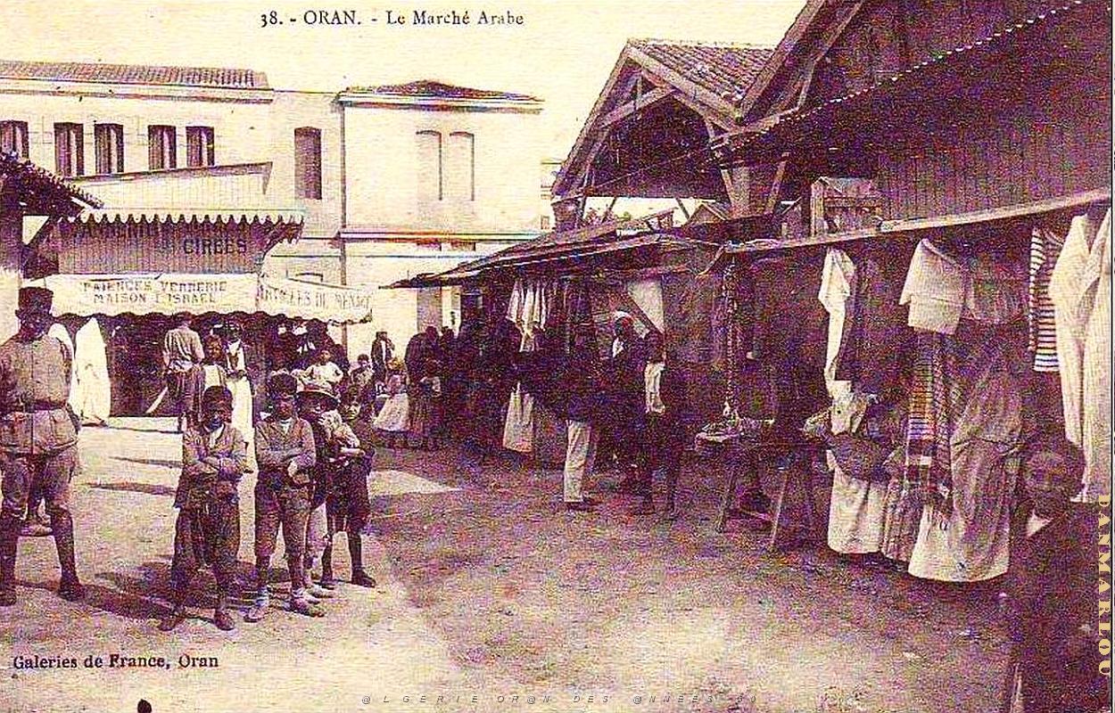 CA a- 139- Village negre.jpg